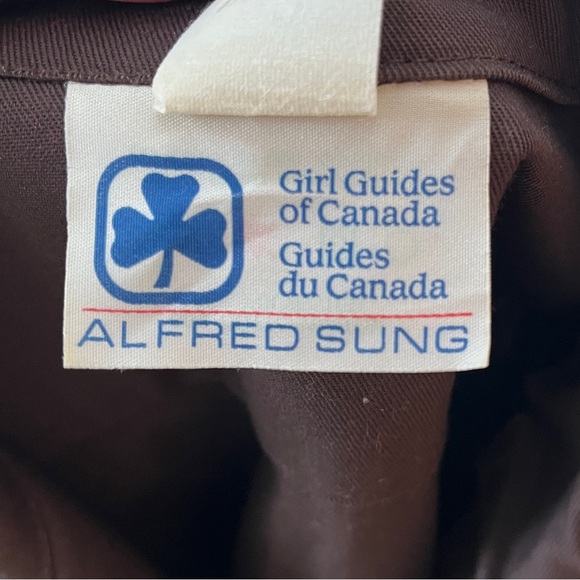 VINTAGE Brownie Uniform Girl Guides of Canada Alfred Sung Badges Pin Belt 70's - Picture 10 of 17